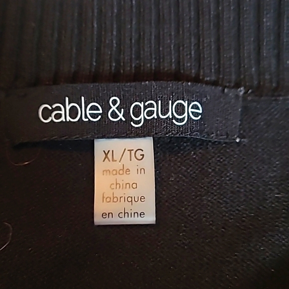 Cable & Gauge Long Sleeve Sweater - Picture 5 of 6
